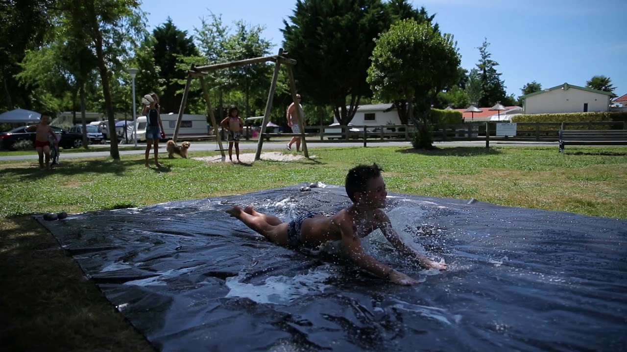 Profitez de vos vacances sur un camping avec piscine dans les Landes
